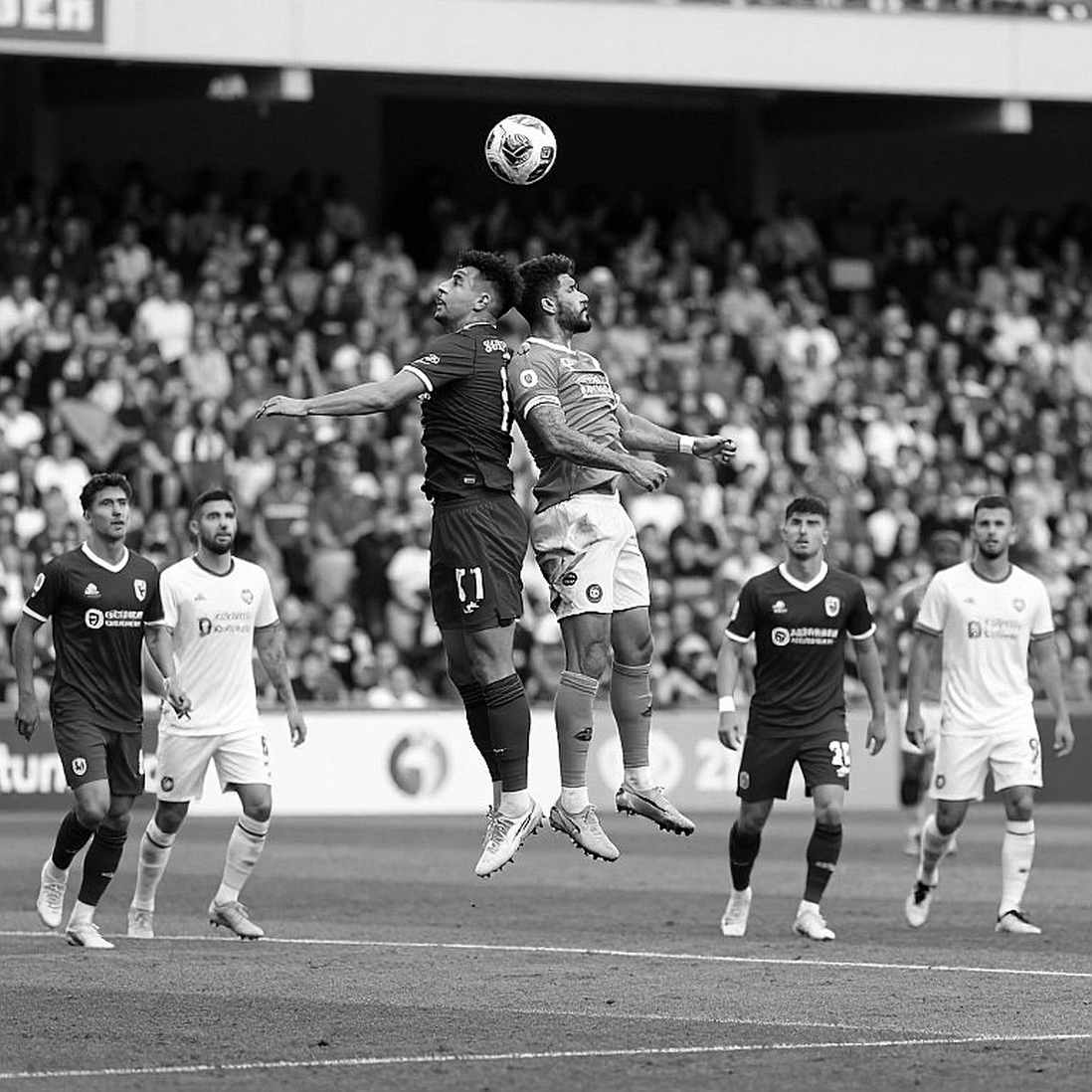 Who Stops the Traffic? Barcelona's Unfinished Away-Win Equation at Galatasaray Who Stops the Traffic? Barcelona's Unfinished Away-Win Equation at Galatasaray