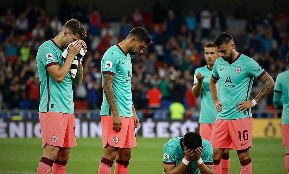 Empty Analysis, Silent Stadium: The Tactical Accent of Football Reading Inside Zero Data Empty Analysis, Silent Stadium: The Tactical Accent of Football Reading Inside Zero Data