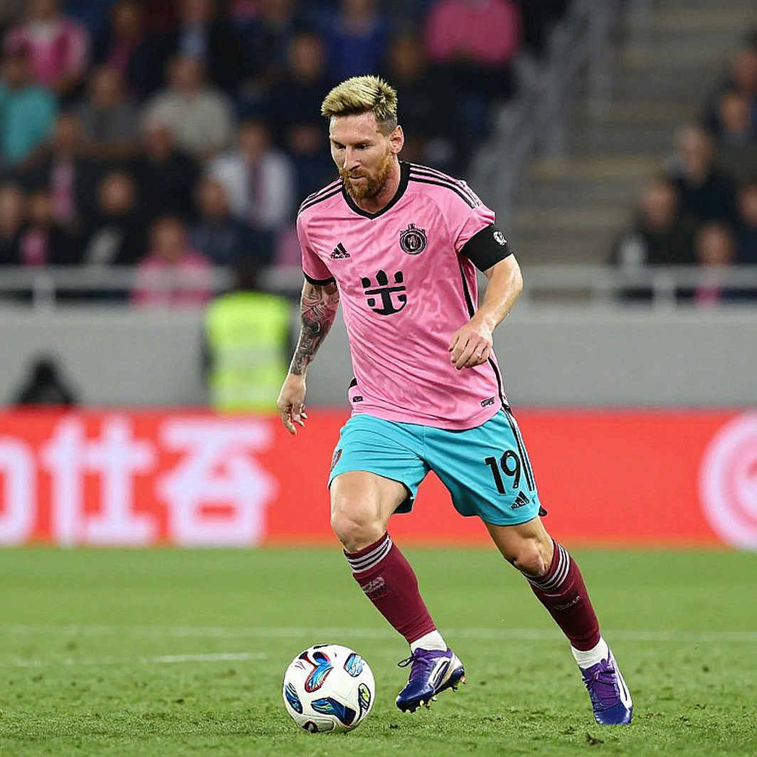 The Pitch in the Shadow of Blockchain: Why Football Is Being Folded Into Tokens