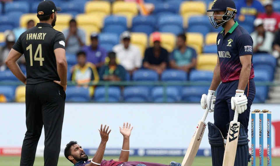 ট্রায়নের চতুর্থ ঠিকানা: রেনেগেডসের অলরাউন্ডার-জুয়া এবং ডব্লিউবিবিএলের নীরব মূল্য-বিপ্লব