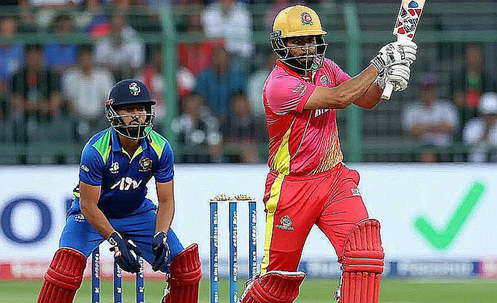 নথির লুকোনো লাইন: সারাসেন্সের 'চূড়ান্ত সতর্কতা', স্টোকসের বিদায় আর একটি অনুমানের হিসাব