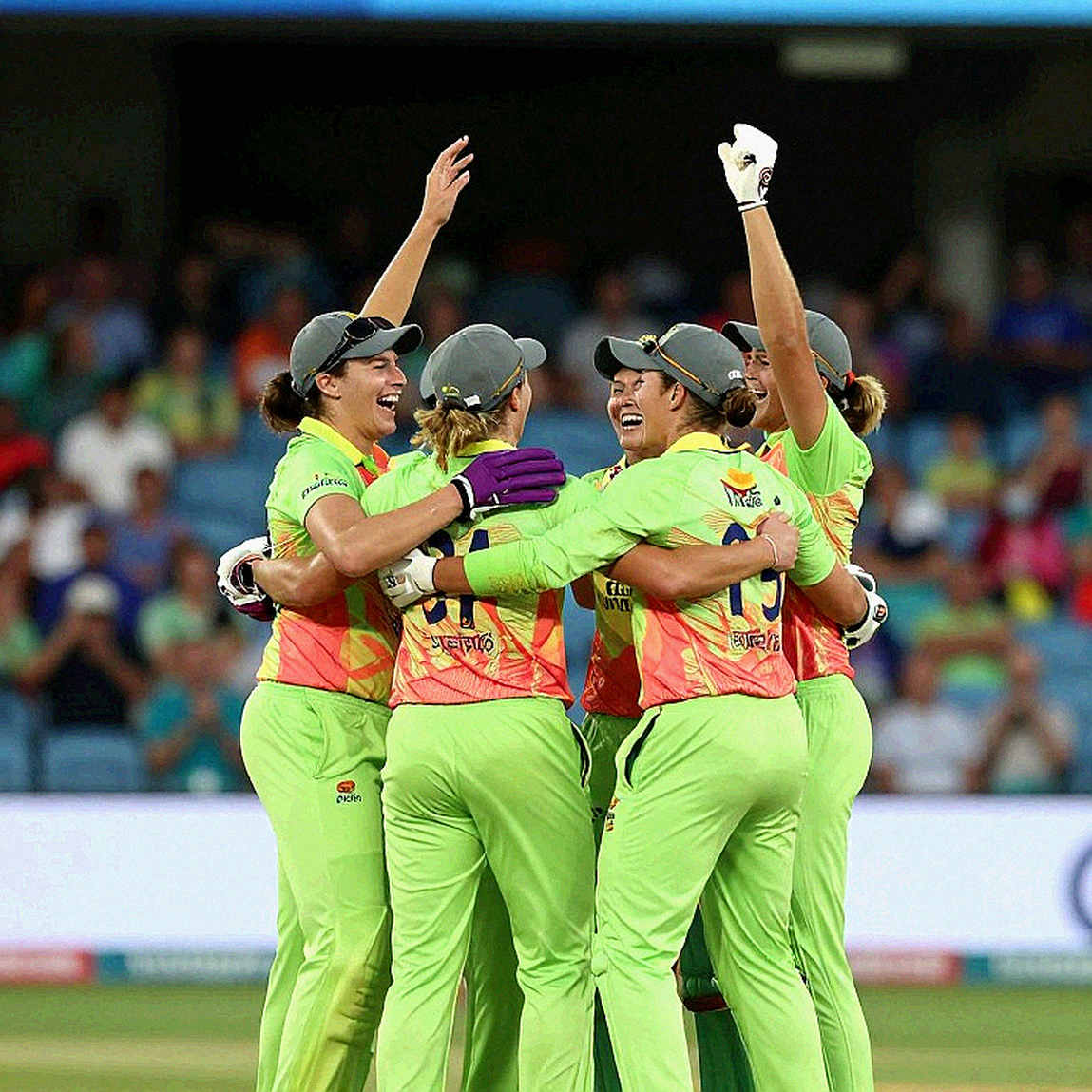 শান্তর ফেরা: একটি সংক্রমণ, একটি নিউট্রাল ভেন্যু আর ক্যাপ্টেনের শরীরের হিসাব শান্তর ফেরা: একটি সংক্রমণ, একটি নিউট্রাল ভেন্যু আর ক্যাপ্টেনের শরীরের হিসাব