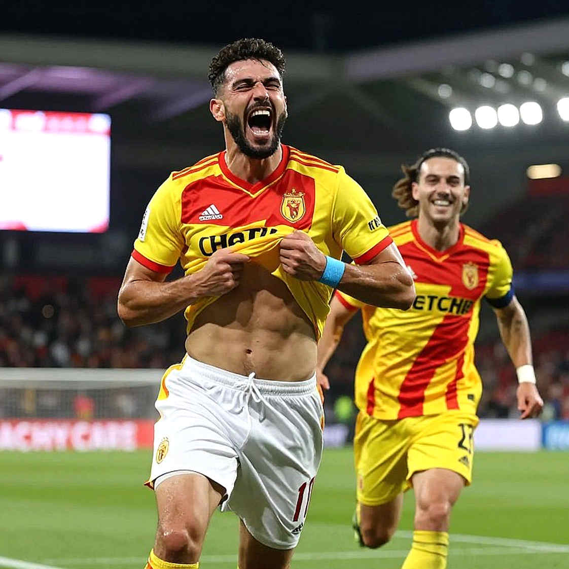 A Football Platform, a Football-Free Headline: The Gap Between Traffic and Sporting Value