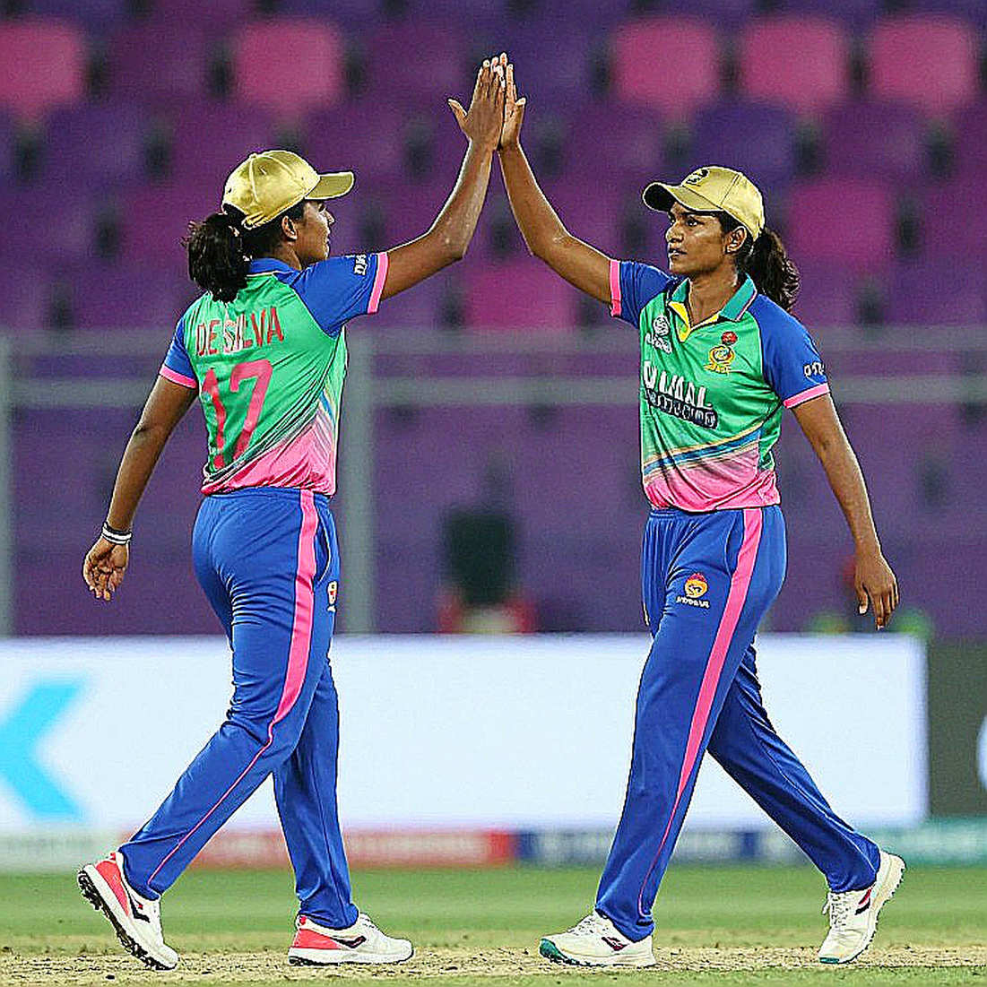 WBBL ২০২৬: ৩৭ দিনের লিগে আসল লড়াই শীর্ষ চারে নয়, এক নম্বর স্থানের জন্য WBBL ২০২৬: ৩৭ দিনের লিগে আসল লড়াই শীর্ষ চারে নয়, এক নম্বর স্থানের জন্য